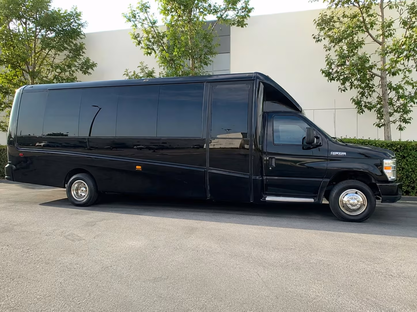 alameda concert bus rentals